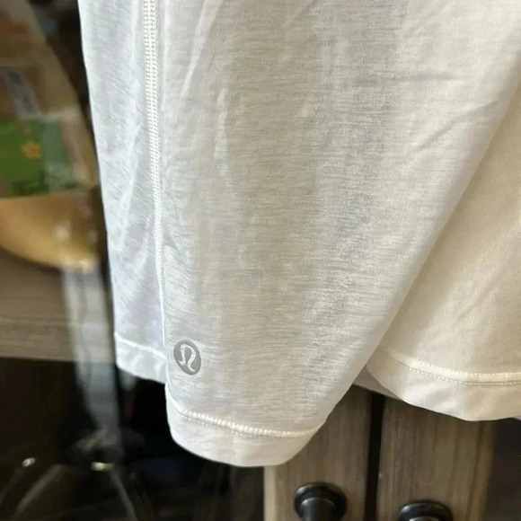 Lululemon Soul Stride Tank size Small - Picture 5 of 7